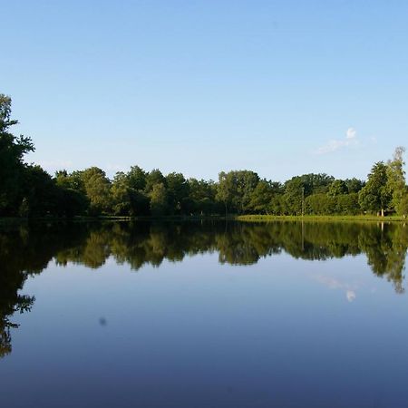 Camping Municipal De La Lande Nexon Extérieur photo