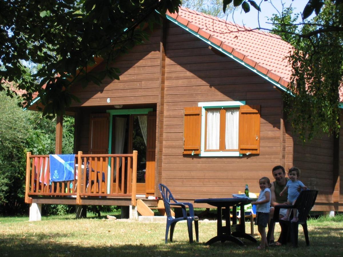 Camping Municipal De La Lande Nexon Extérieur photo
